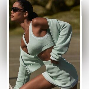 ALO Yoga Tennis Club Knot Bra Crop Top Spearmint Green & White Size small